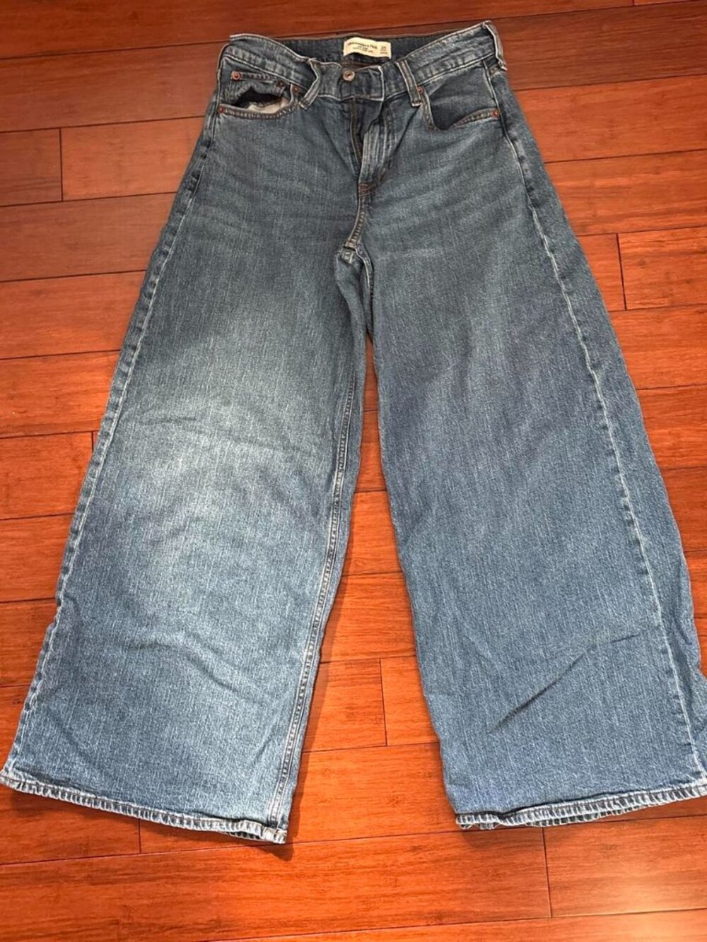 Abercrombie Wide Leg Jeans